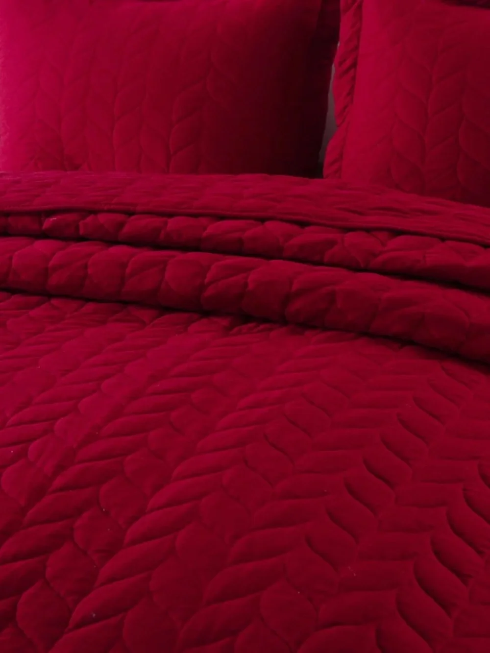SOLID COLOR LEAF QUILTED 3 PIECE LIGHTWEIGHT QUILT king BEDSPREAD SET